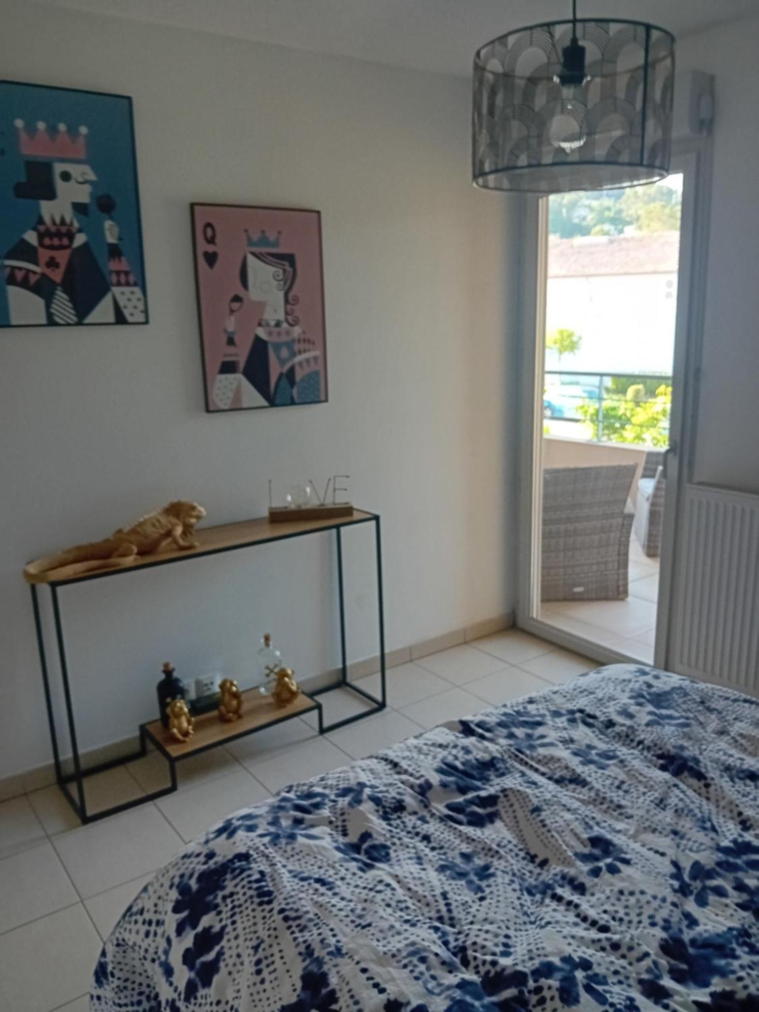 Superbe Appartement T2 Cuers Eksteriør billede